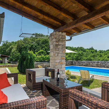 Hébergement de vacances Danieli I *